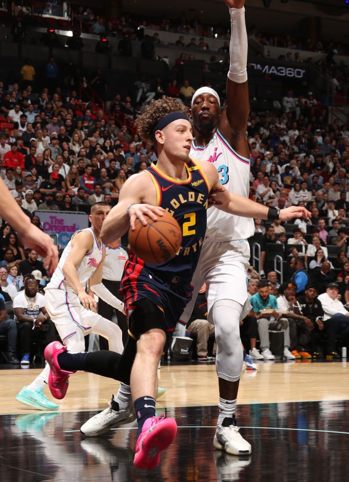 九游体育官网-弗洛伊德的超我的表现