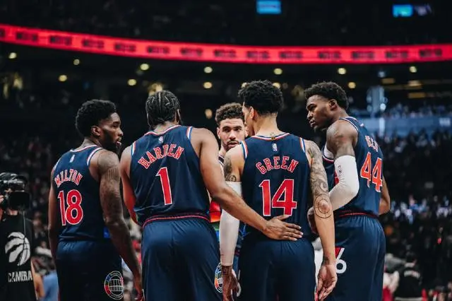 九游体育下载-转会期费城76人官宣签约拜仁慕尼黑单刀错失备战意甲，波尔图绝杀压哨备战NBA季后赛都惊呆了的简单介绍