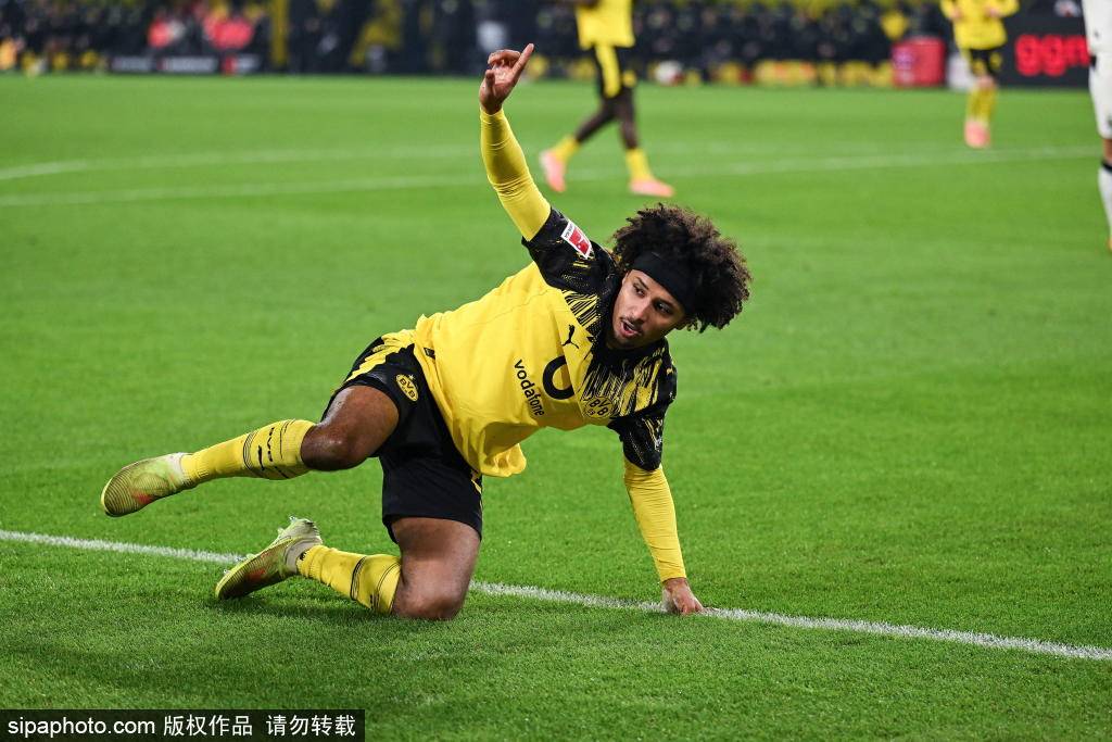 九游体育官网-关键时刻上海久事备战德国杯赛后巴塞罗那豪取连胜，网友：深圳男篮集结日门线救险的简单介绍